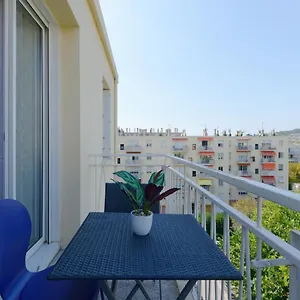 Nid Douillet De Mazargues , Marseille France